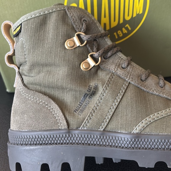 NIB men Sz 8 Palladium  from business to casual lace up olive night canvas boots - Picture 5 of 11